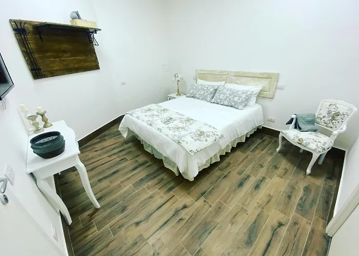 住宿加早餐酒店 La Di Laura 那不勒斯